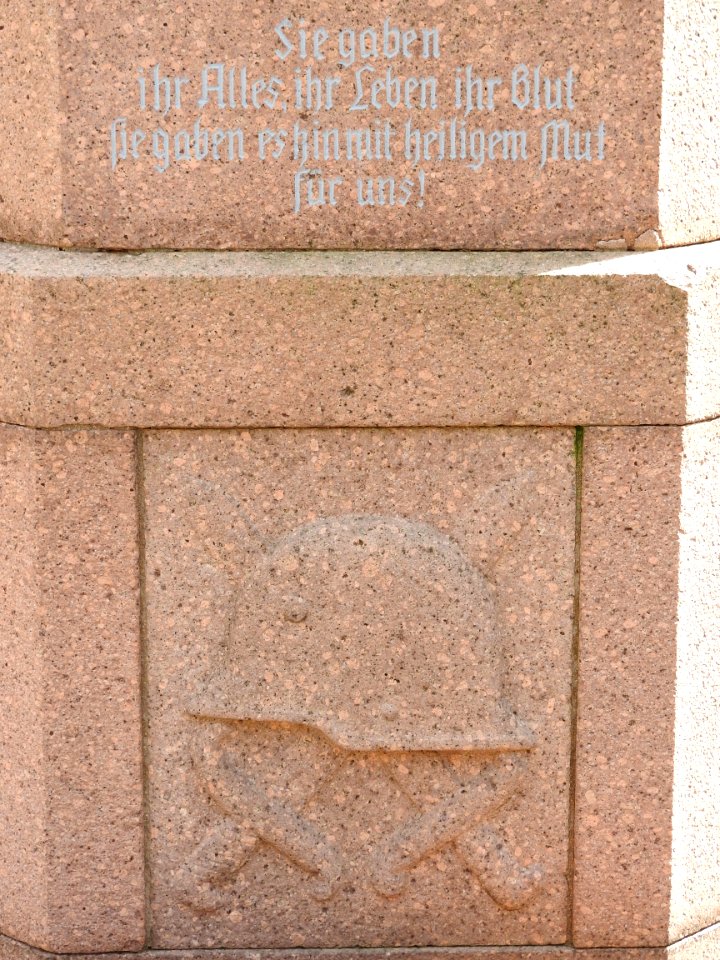 War memorial Braunsroda, An der Poststraße 3
