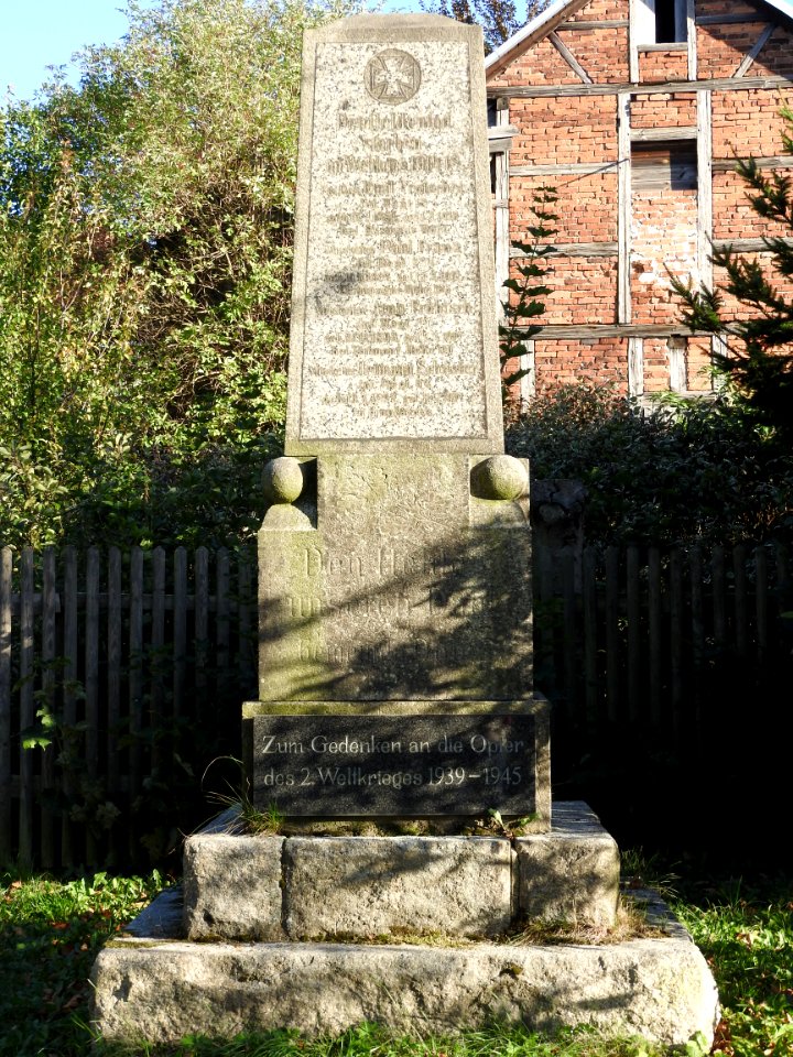 War memorial Dobia 2