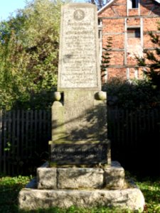 War memorial Dobia 2