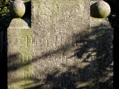 War memorial Dobia 4
