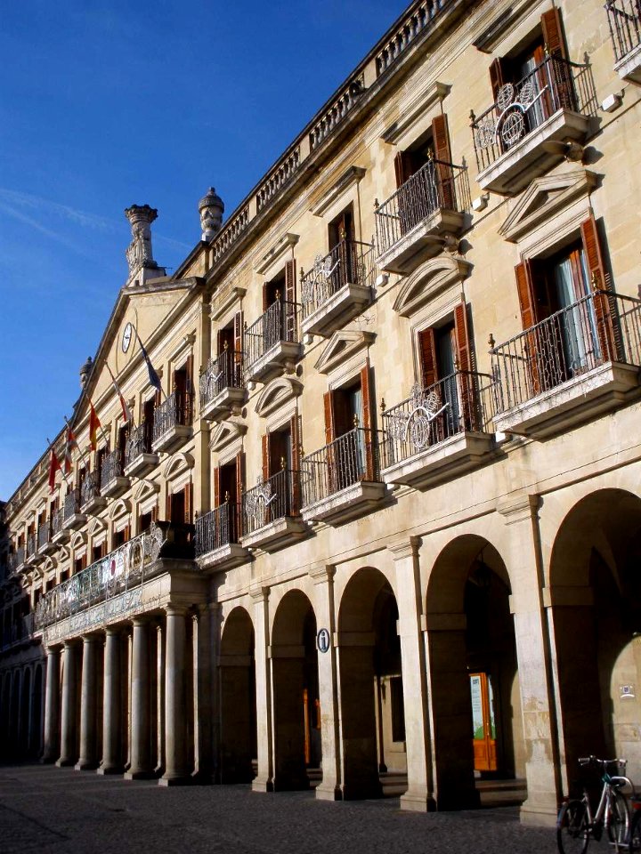 Vitoria - Plaza Nueva 24
