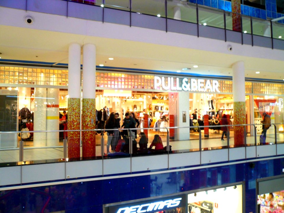 Vitoria - CC El Boulevard, Pull & Bear