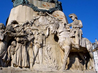 Vitoria - Plaza de la Virgen Blanca 11