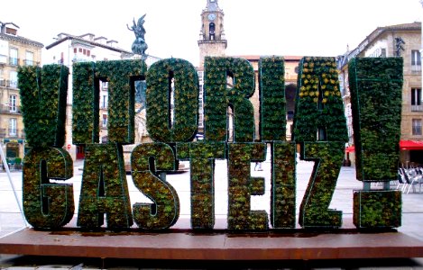 Vitoria - Plaza de la Virgen Blanca 14a