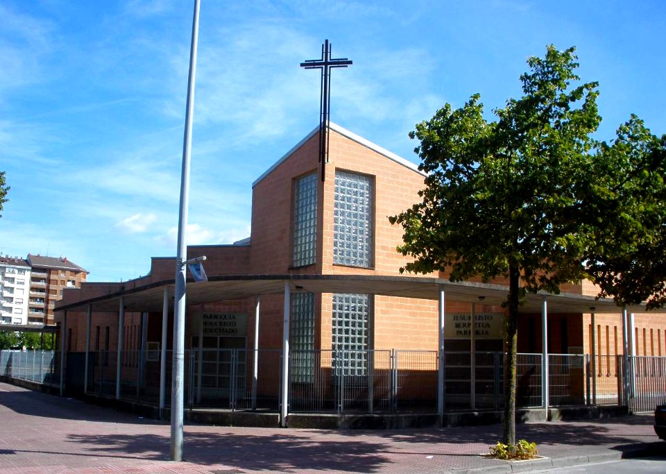 Vitoria - Parroquia de Jesucristo Resucitado (barrio de San Martín)