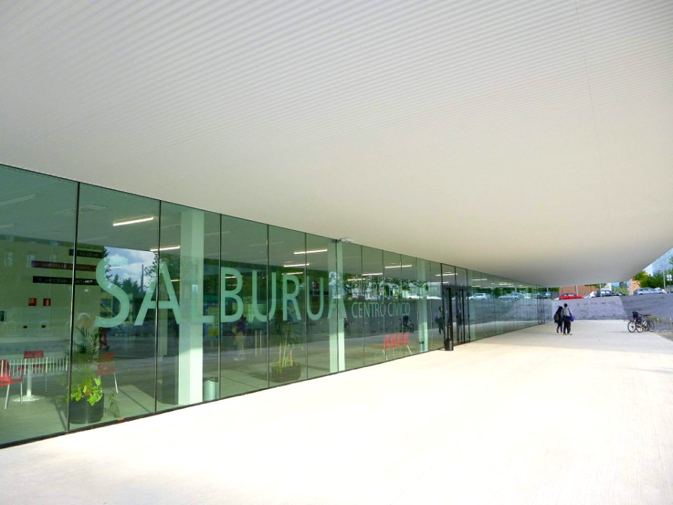 Vitoria - Centro Cívico Salburua 18