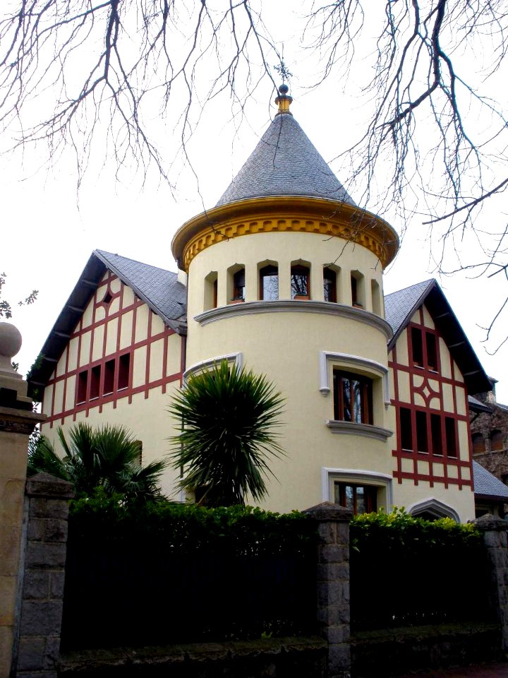 Vitoria - Paseo de Fray Francisco 03