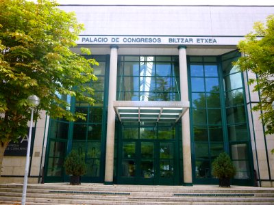 Vitoria - Centro Cívico y Palacio de Congresos y Exposiciones Europa 2