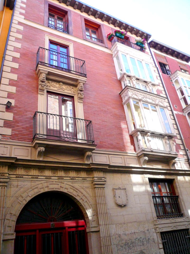 Vitoria - Calle Cuchillería 17 (1)