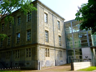Vitoria - Biblioteca Central del Campus de Álava de la UPV-EHU (Edificio Las Nieves) 1