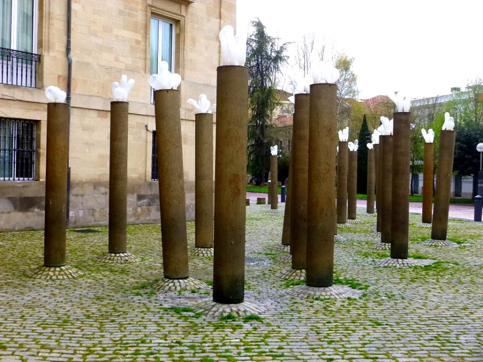 Vitoria - Bosque de Luz, Monumento a las víctimas de la dictadura franquista en Álava