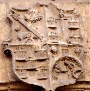 Vitoria - Calle Cuchillería, escudo 1