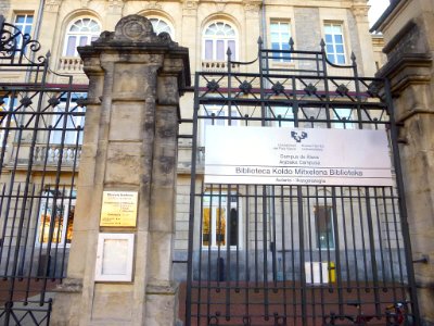Vitoria - Biblioteca Central del Campus de Álava de la UPV-EHU (Edificio Las Nieves) 8