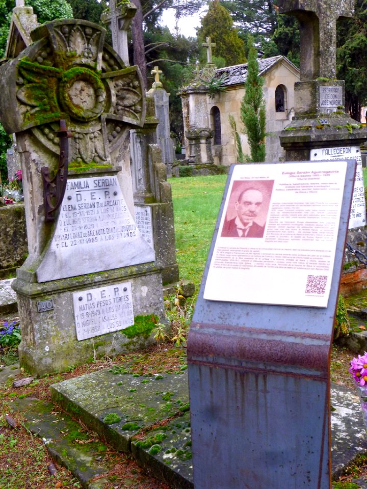 Vitoria - Cementerio de Santa Isabel, panteón familiar de Eulogio Serdán