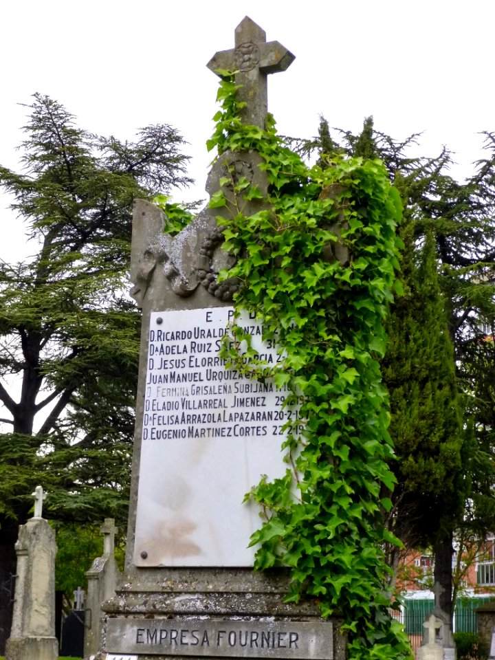 Vitoria - Cementerio de Santa Isabel 018