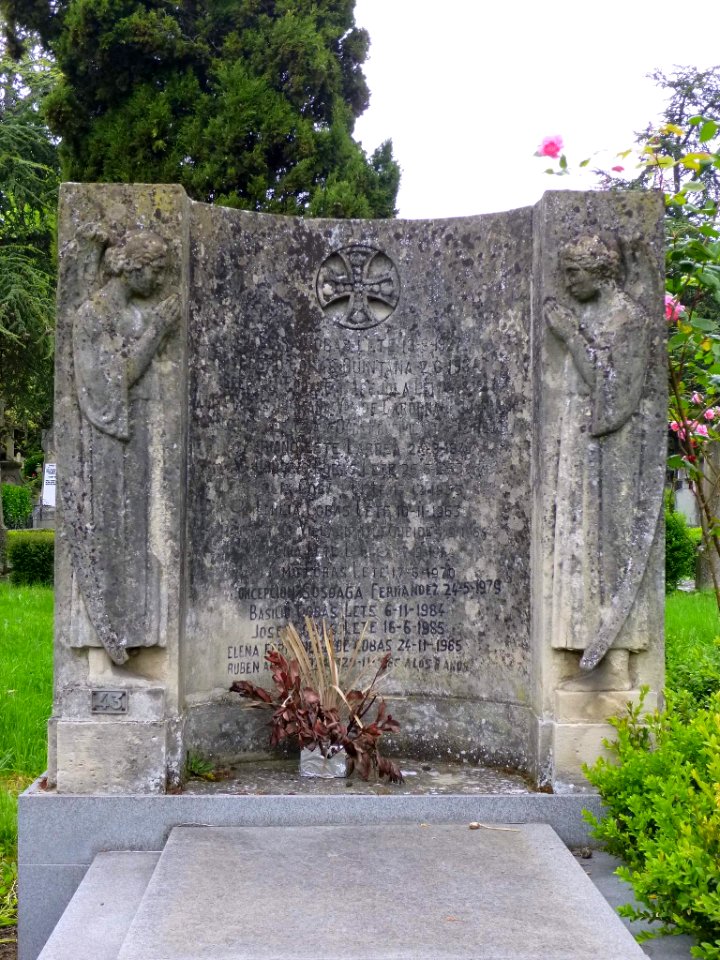 Vitoria - Cementerio de Santa Isabel 016