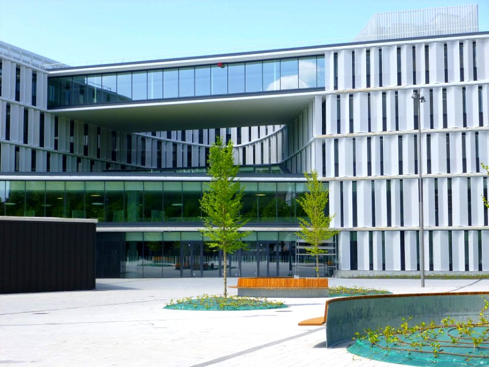 Vitoria - Oficinas Municipales de San Martín 03