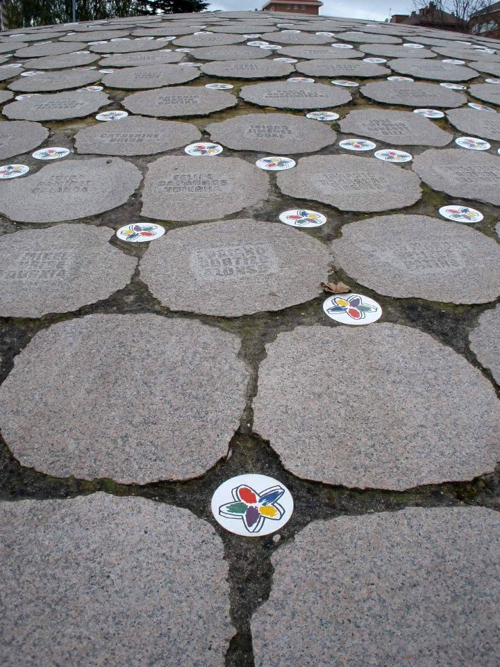 Vitoria - Monumento a las Victimas de ETA 2