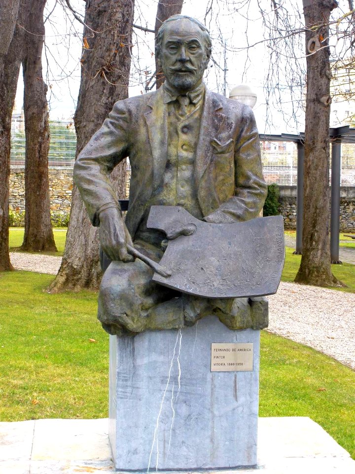 Vitoria - Museo de Bellas Artes de Álava, escultura del pintor Fernando de Amárica