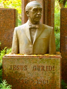 Vitoria - Monumento a Jesús Guridi 5