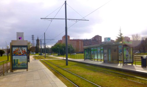 Vitoria - Lakua, Estación de Artapadura