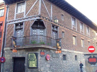 Vitoria - Palacio Gobeo-Guevara-San Juan (antiguo Museo Provincial de Arqueología) 01