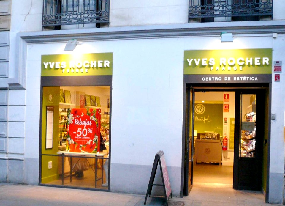 Vitoria - Tienda de Yves Rocher en la calle Dato