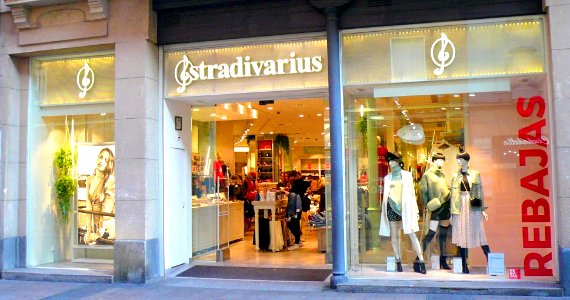Vitoria - Stradivarius (Calle Fueros) 2
