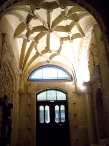 Vitoria - Iglesia de San Pedro Apóstol 05