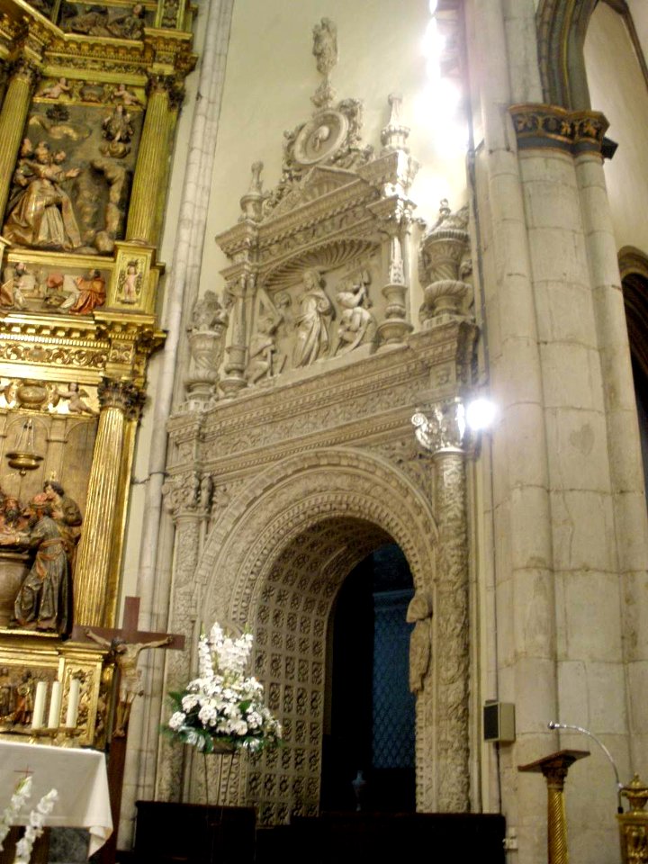 Vitoria - Iglesia de San Miguel Arcángel 02