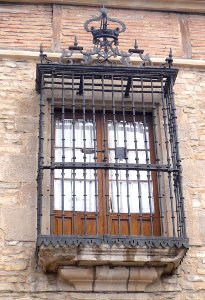 Vitoria - Iglesia de San Miguel Arcángel, exterior 3