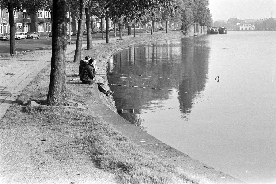 Vissers aan de waterkant, Bestanddeelnr 924-5984