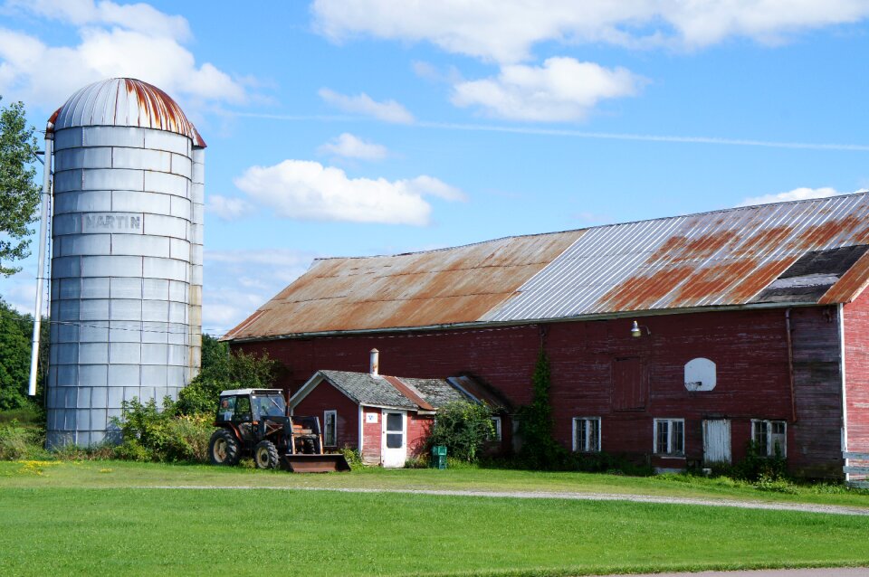 Building sky barn photo