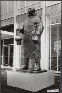 Visserijmonument voor IJmuiden van Han Wezelaar, Bestanddeelnr 072-0826