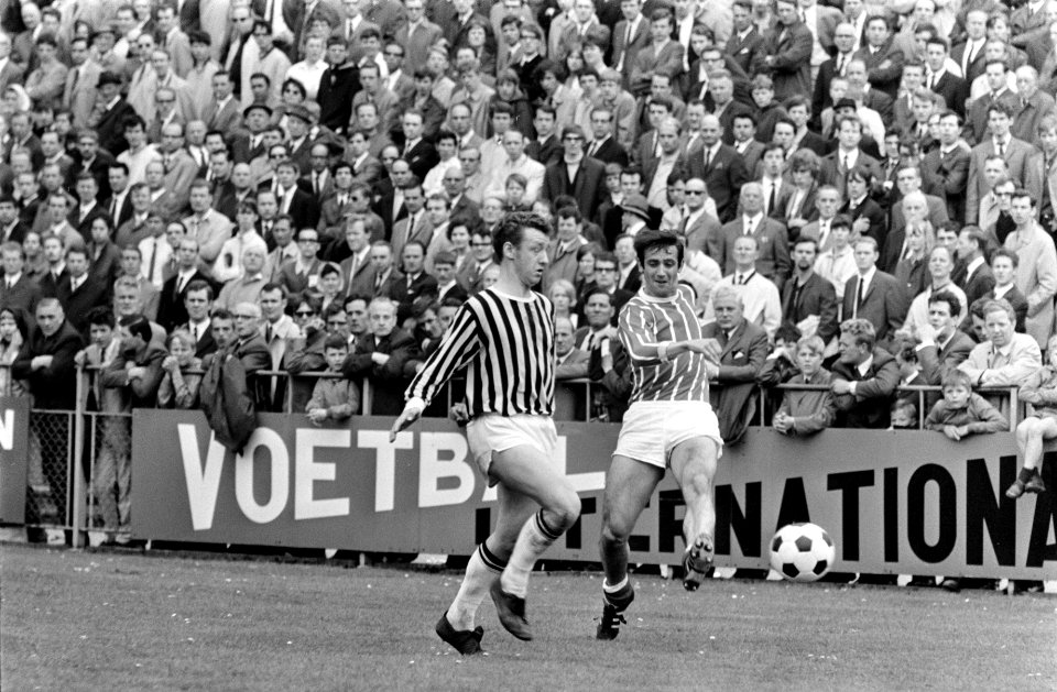 Vitesse tegen PSV 0-7. Spelmoment, Bestanddeelnr 922-3769