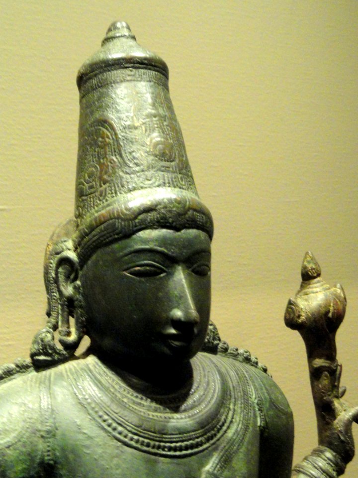 Vishnu detail, later Pandyan style, 13th century - Nelson-Atkins Museum of Art - DSC09151