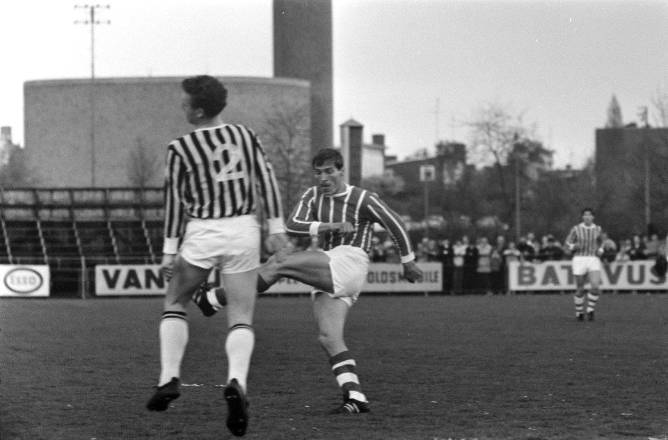 Vitesse tegen PSV 0-7. Spelmoment, Bestanddeelnr 922-3767