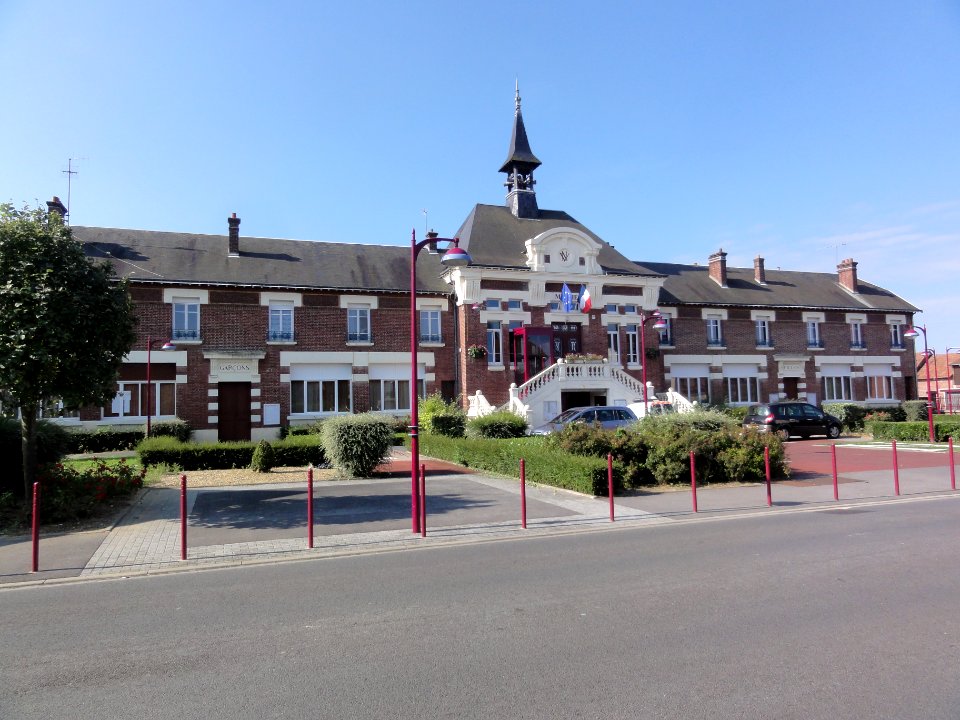 Viry-Noureuil (Aisne) mairie-école