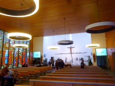 Vitoria - barrio de Zabalgana, Iglesia de Santa Clara, interior 1