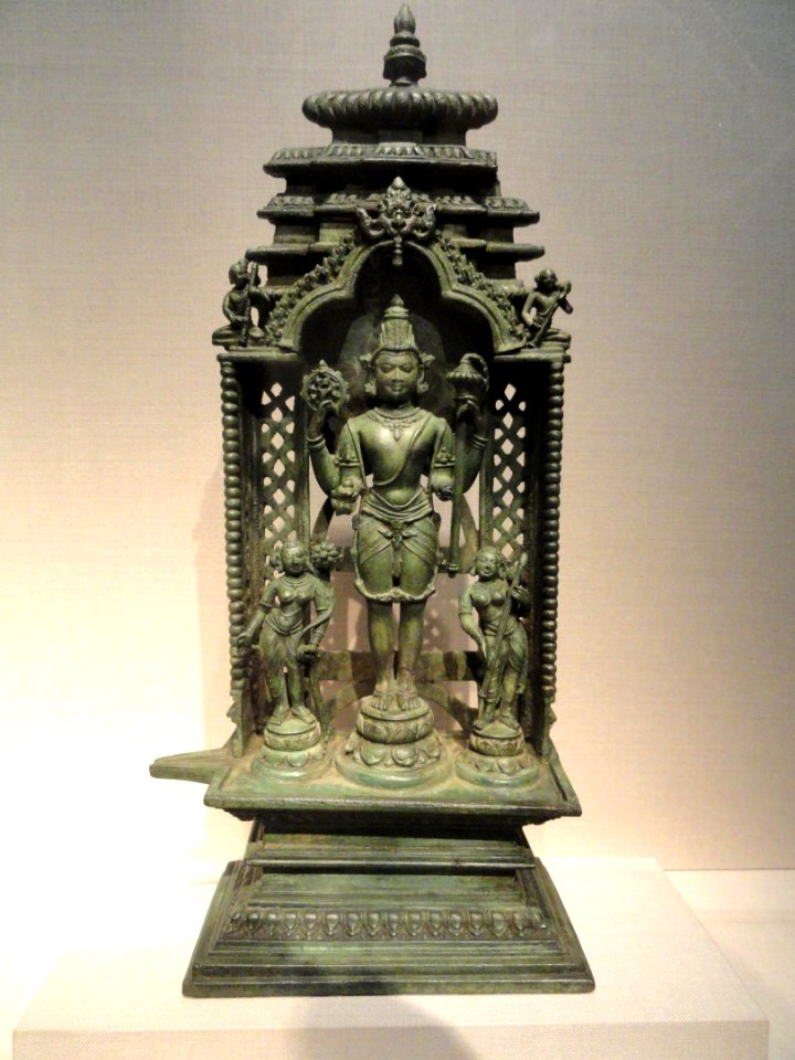 Vishnu with Two Consorts (Lakshmi and Saraswati), Ganga dynasty, 12th-13th century AD, Orissa, India, bronze - Freer Gallery of Art - DSC05197