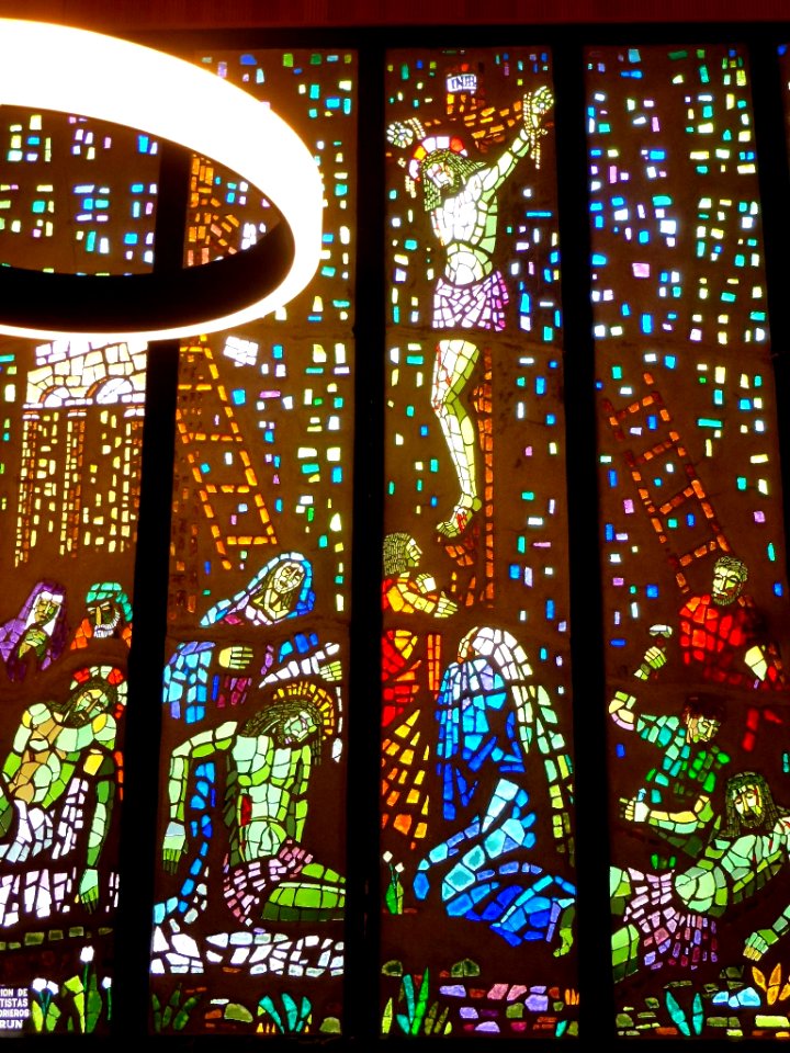 Vitoria - barrio de Zabalgana, Iglesia de Santa Clara, interior 4