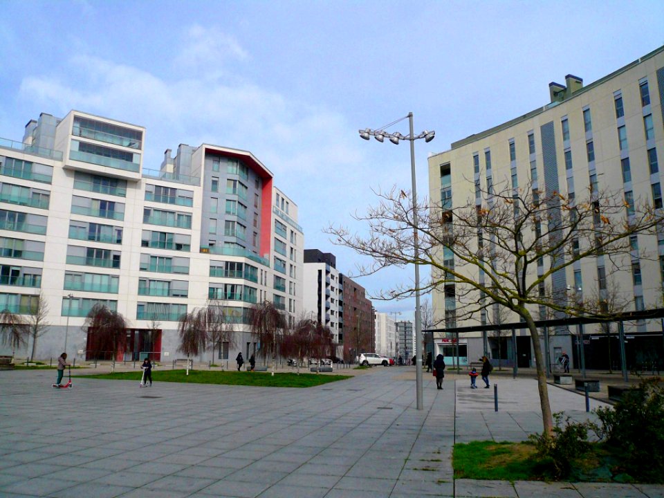 Vitoria - Barrio de Mariturri, Plaza Labastida 03