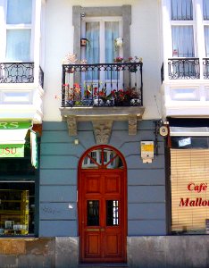 Vitoria - Balcón y portal