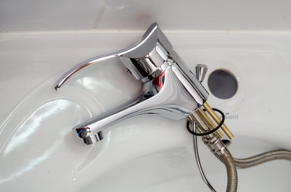 Battery hydraulics water