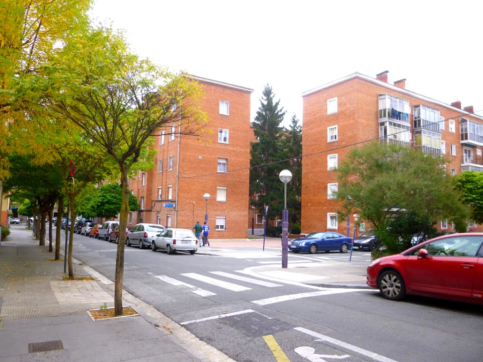 Vitoria - Barrio de Ariznavarra 12