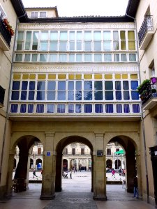 Vitoria - Acceso a la Plaza de España desde la Calle Lehendakari Aguirre