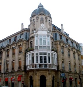 Vitoria - Calle Manuel Iradier esquina calle Fueros