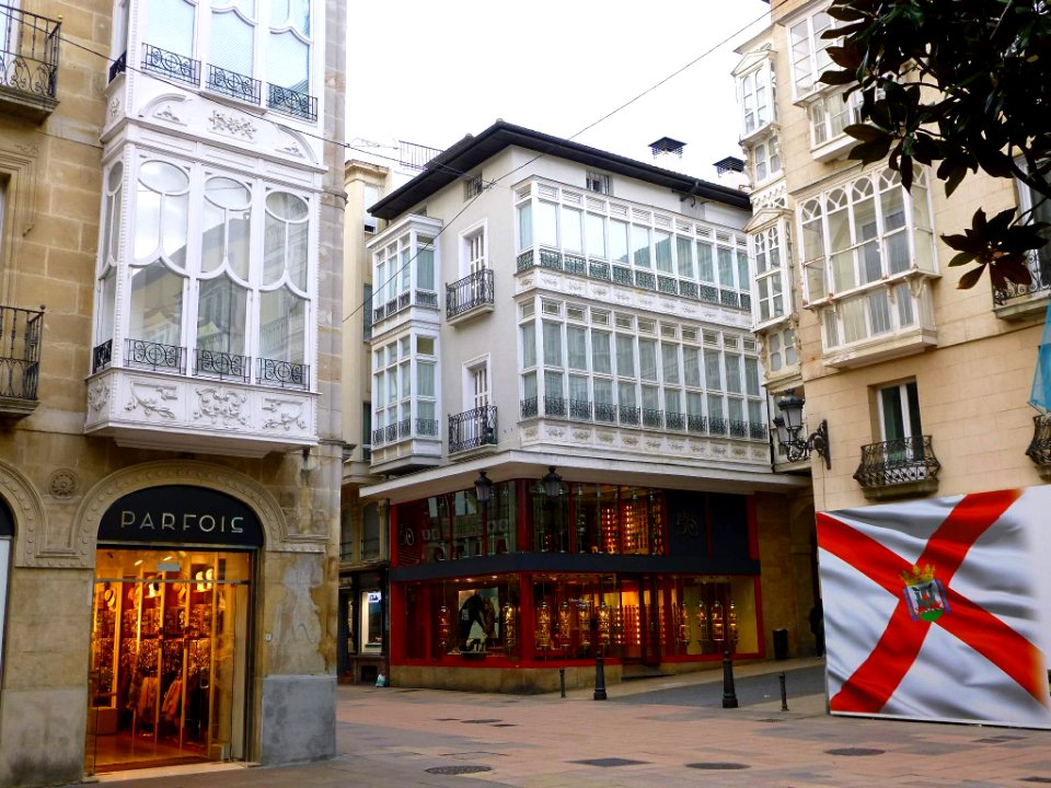 Vitoria - Calle Dato esquina con Calle Postas