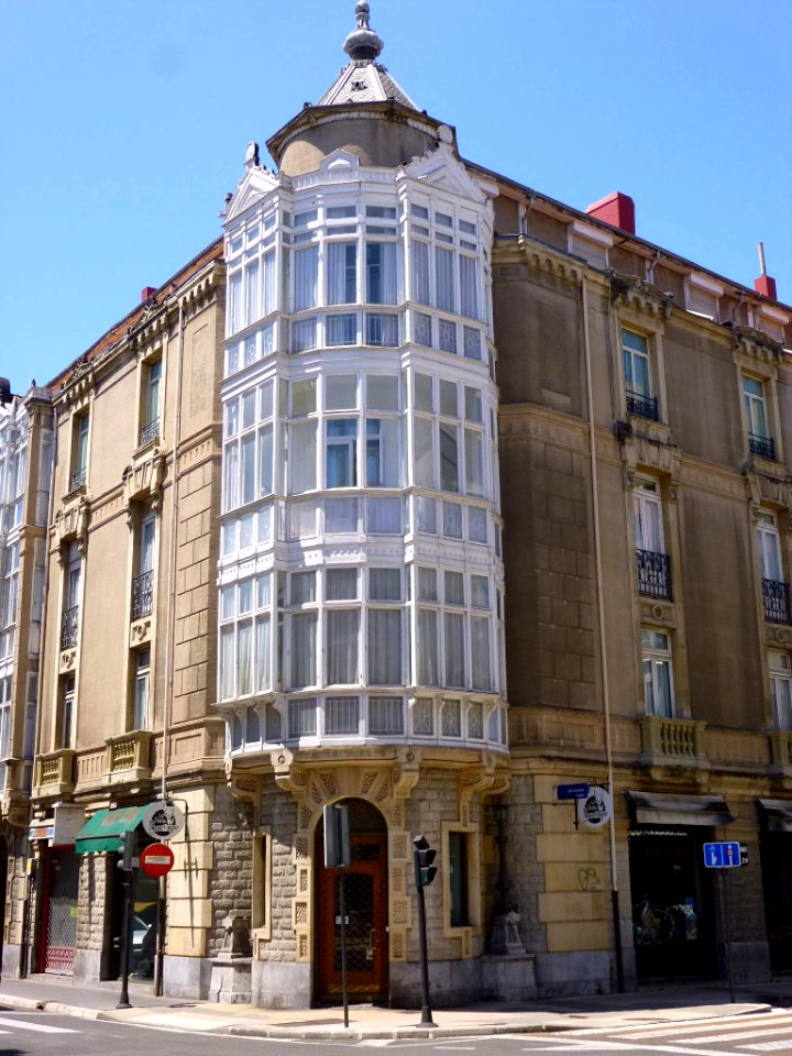 Vitoria - Calle San Antonio esquina con Calle Manuel Iradier