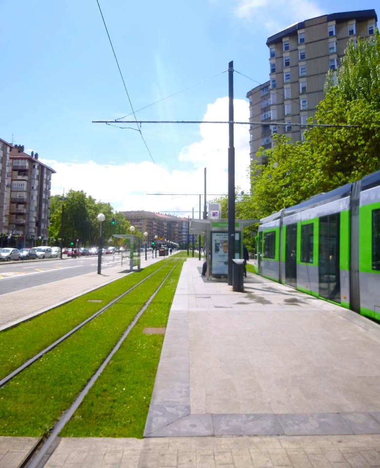 Vitoria - Calle Honduras, Tranvía 3